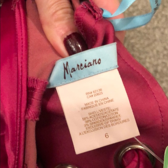 Marciano dress its dark pink NOT red - Picture 3 of 4